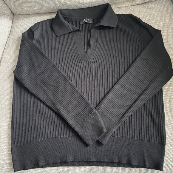 Brunette The Label Black V-Neck Ribbed Knit Black Sweater with Collar - Picture 6 of 11